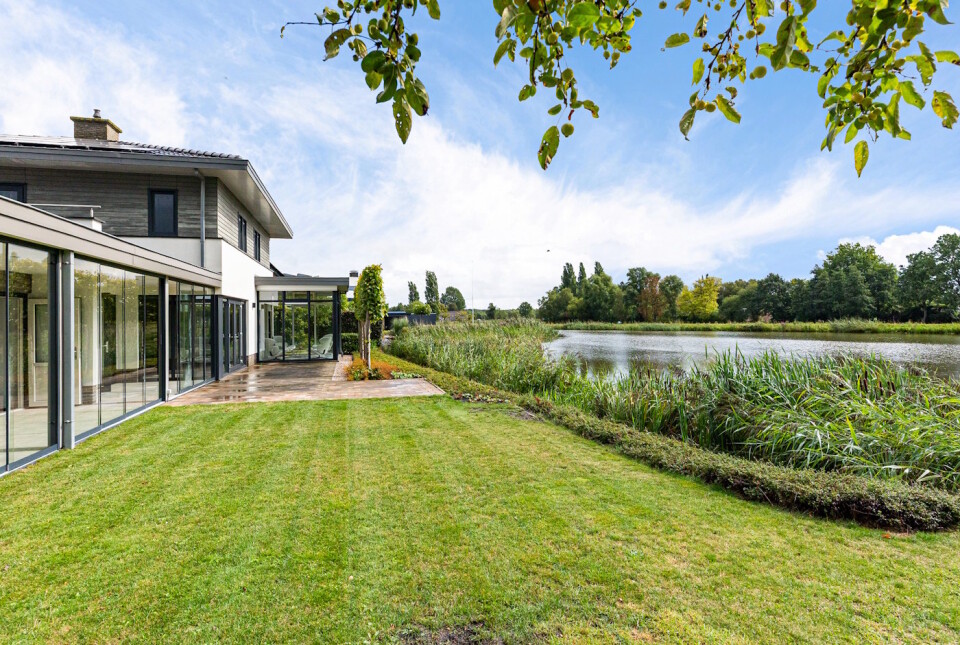 Wonen aan het water  tuin 1 Freya 11
